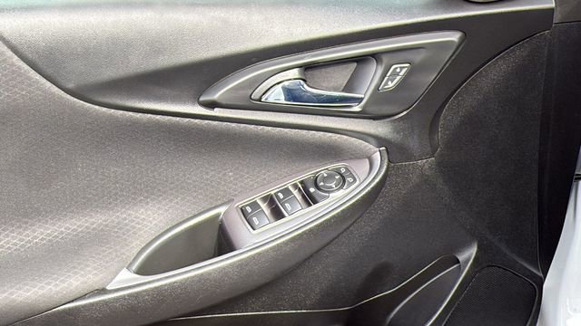 Used 2022 Chevrolet Malibu LT image 22