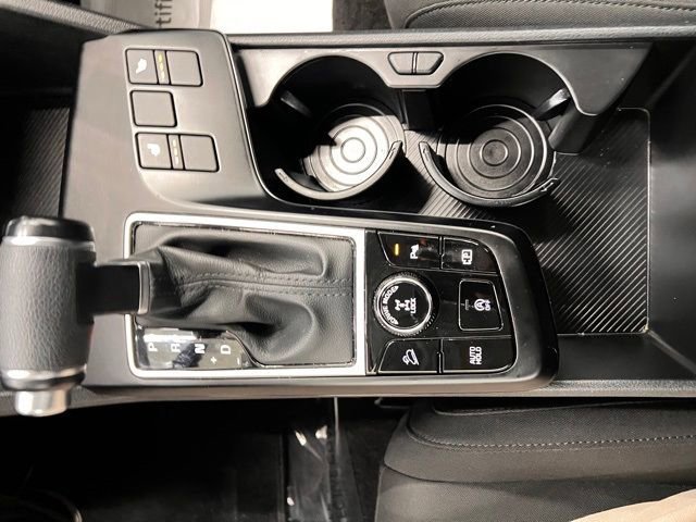 Used 2025 Kia Sportage LX image 25