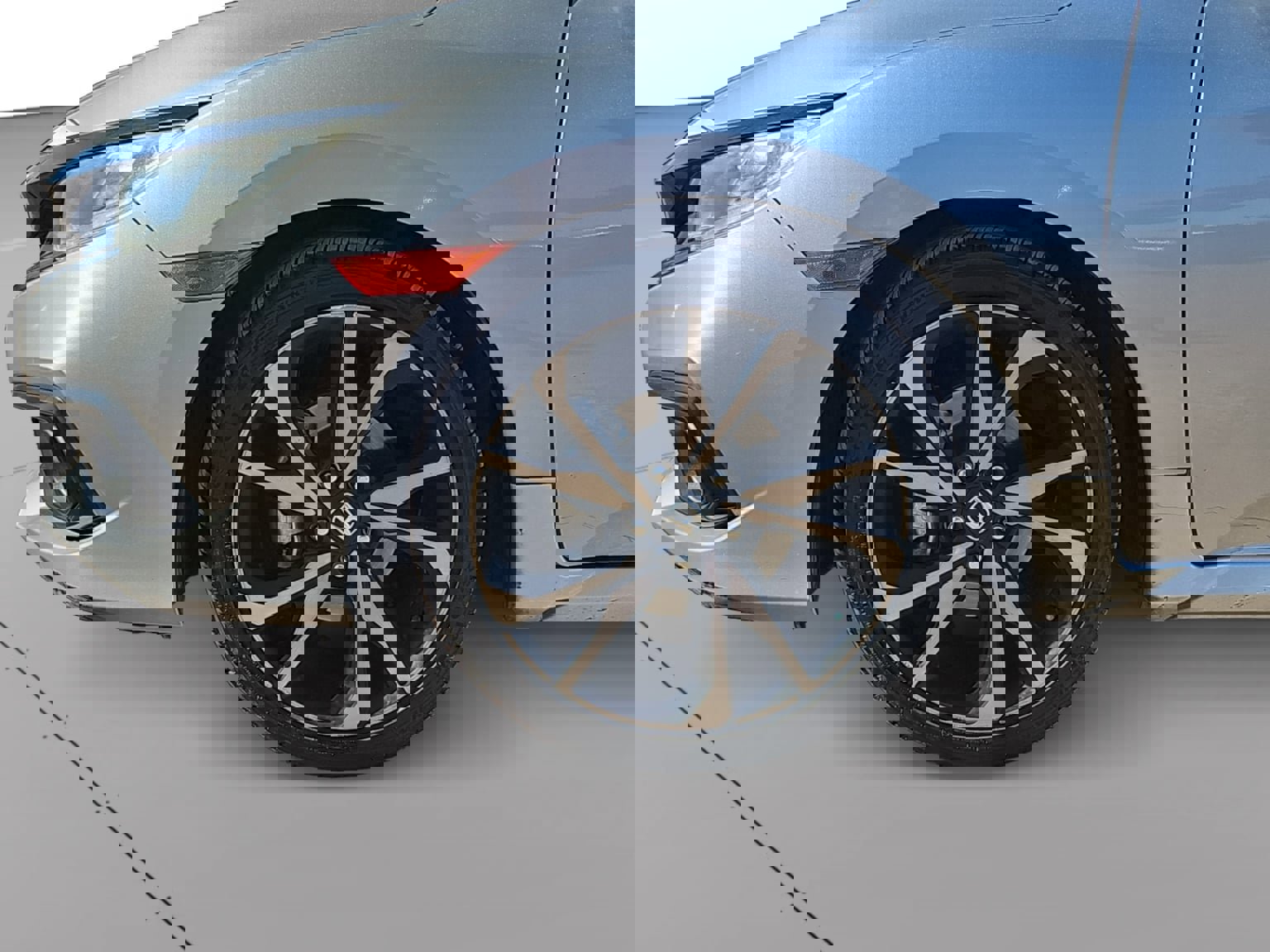 Used 2020 Honda Civic Sport image 9