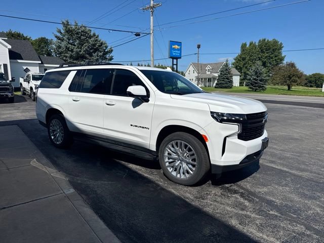 Used 2024 Chevrolet Suburban RST w/ Luxury Package AWD/4WD image 5