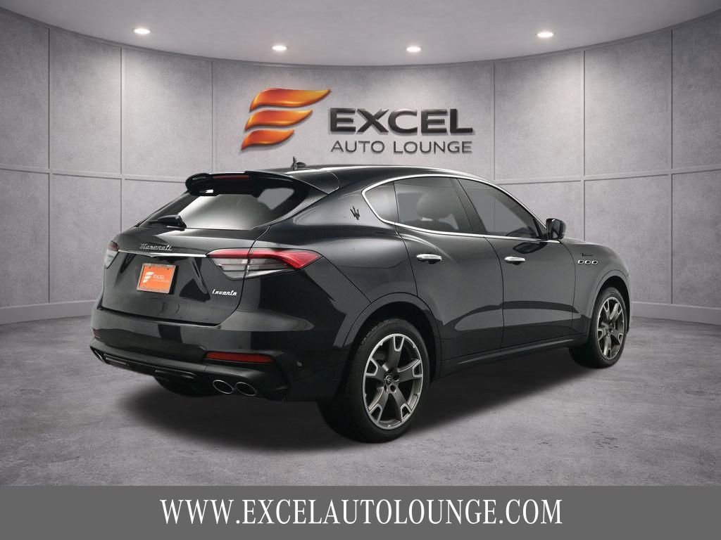 Used 2023 Maserati Levante Modena AWD/4WD image 9