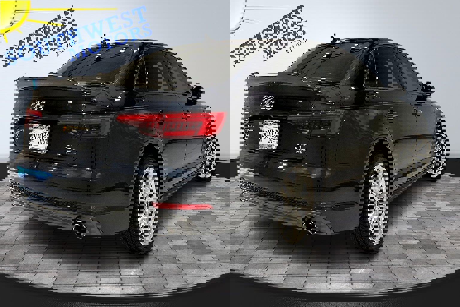 Used 2017 Audi A4 2.0T Premium w/ Convenience Package image 6