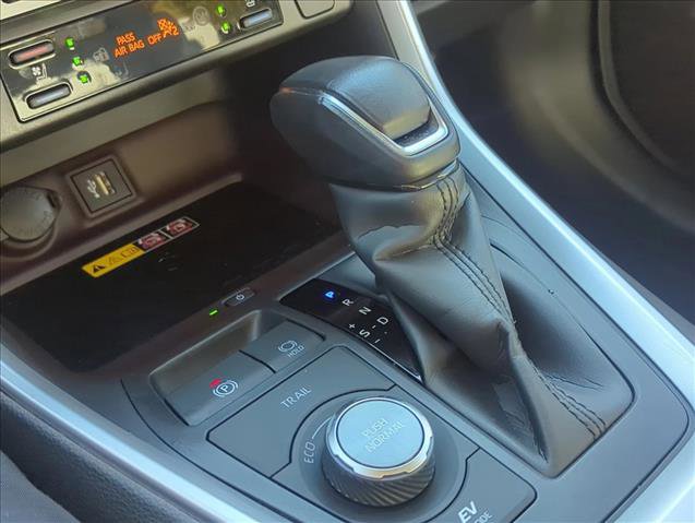 Used 2023 Toyota RAV4 Limited image 14