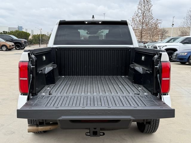 Used 2025 Toyota Tacoma SR5 image 27