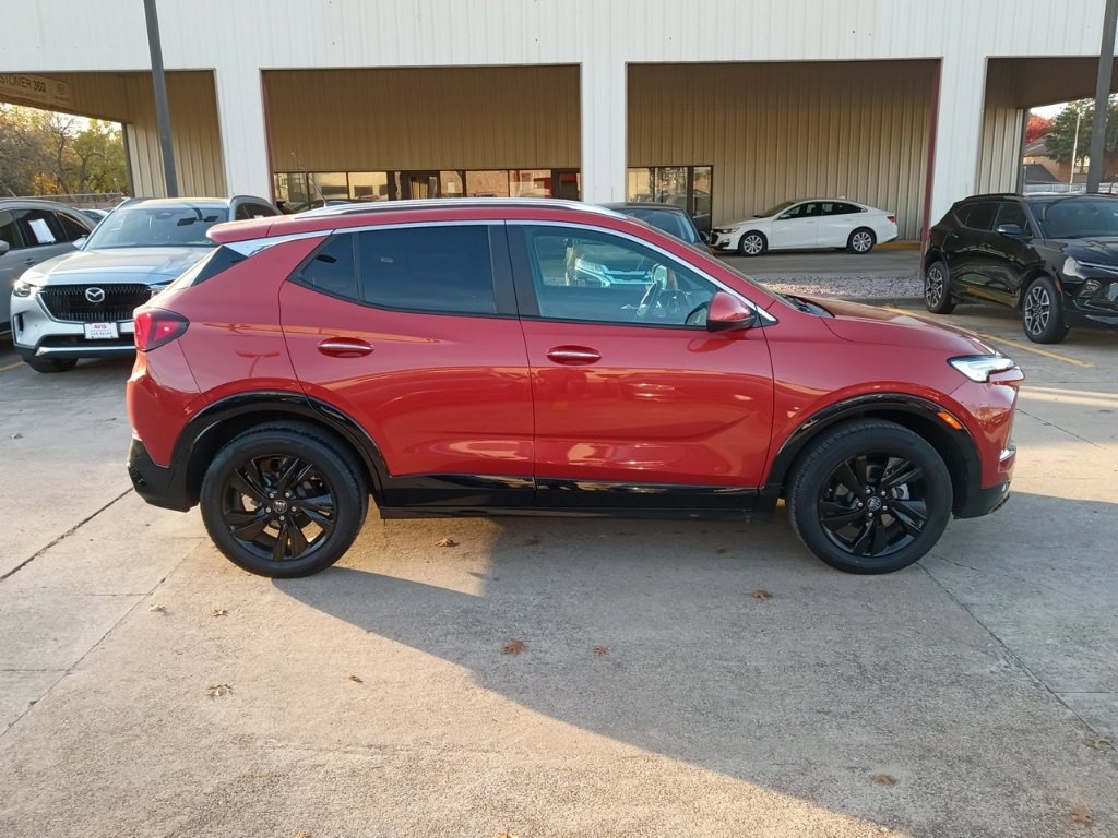 Used 2024 Buick Encore GX Sport Touring image 7