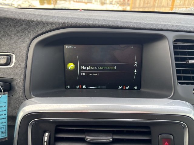 Used 2017 Volvo V60 T5 Premier w/ Convenience Package image 27