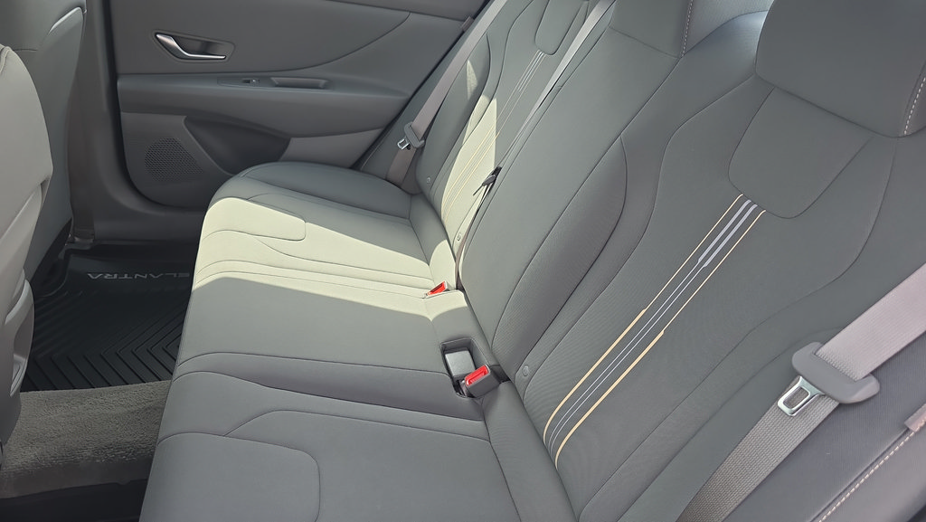 Certified 2026 Hyundai Elantra Sport FWD image 29