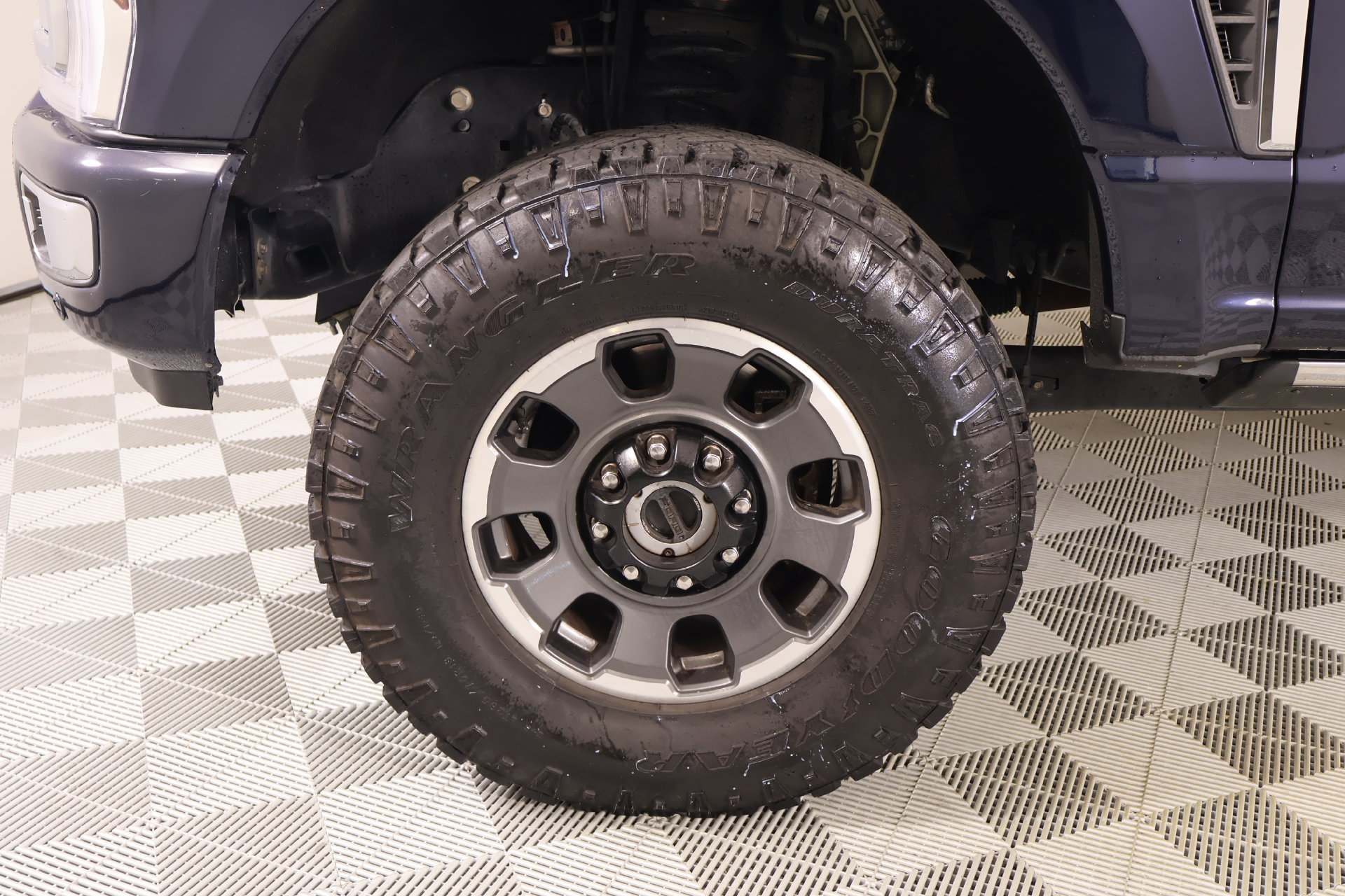 Used 2024 Ford F250 Platinum w/ Tremor Off-Road Package AWD/4WD image 19