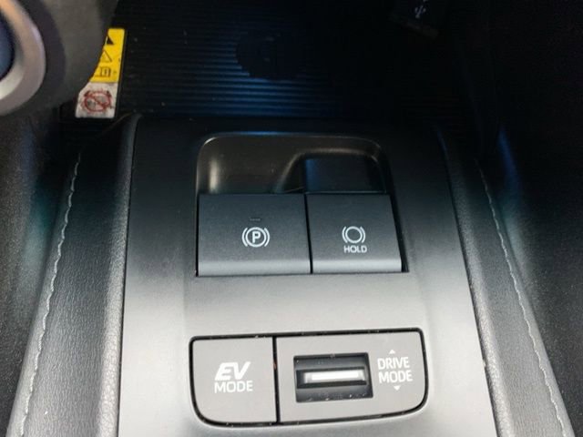 Certified 2021 Toyota Venza XLE w/ Softex Package image 24