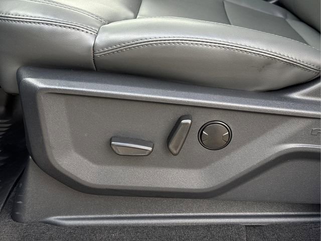 New 2026 Ford Expedition Active image 11