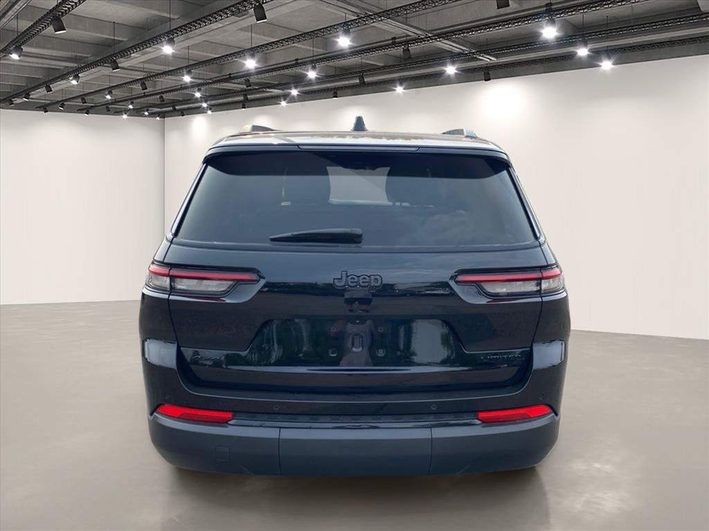 Used 2025 Jeep Grand Cherokee L Limited w/ Black Appearance Package AWD/4WD image 6