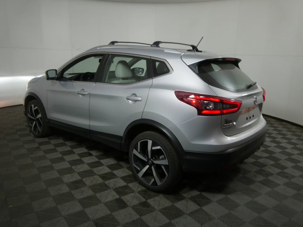 Used 2020 Nissan Rogue Sport SL w/ Premium Package image 6