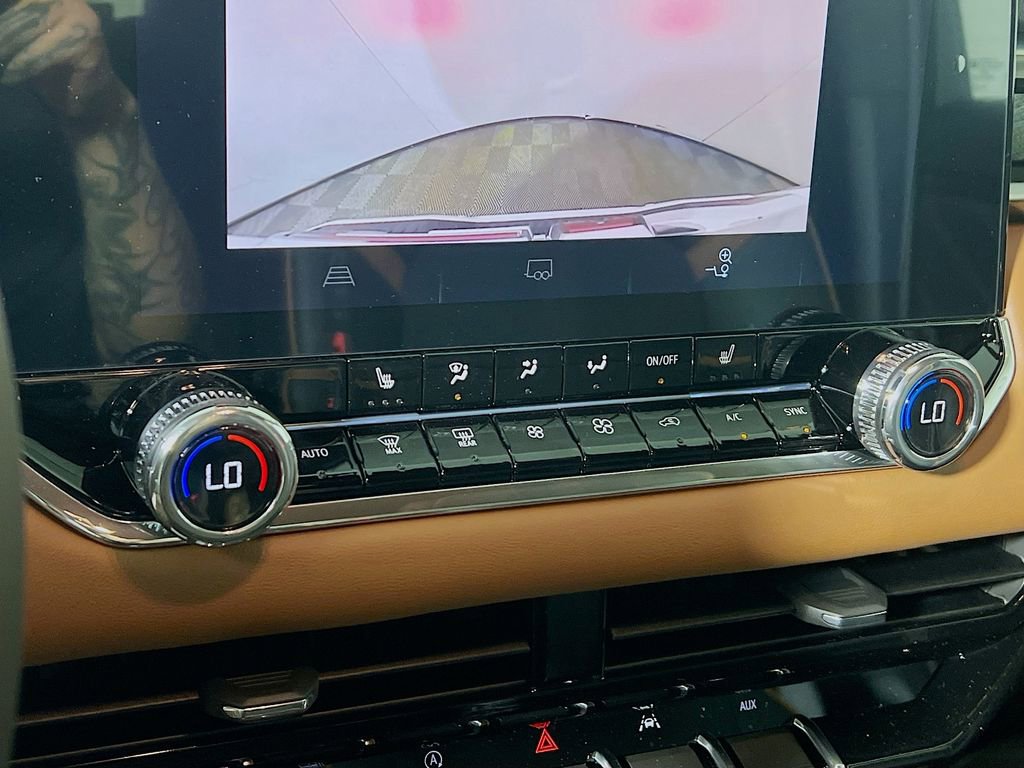 New 2026 GMC Canyon AT4 AWD/4WD image 13
