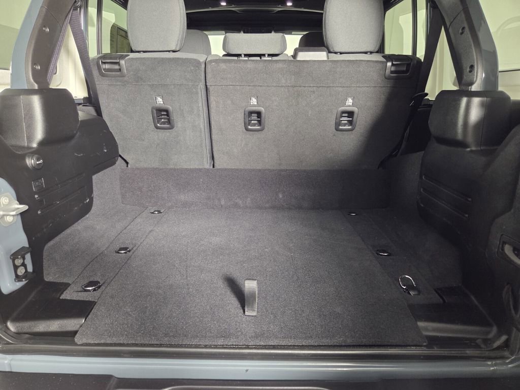 Certified 2025 Jeep Wrangler Sahara w/ Safety Group image 29