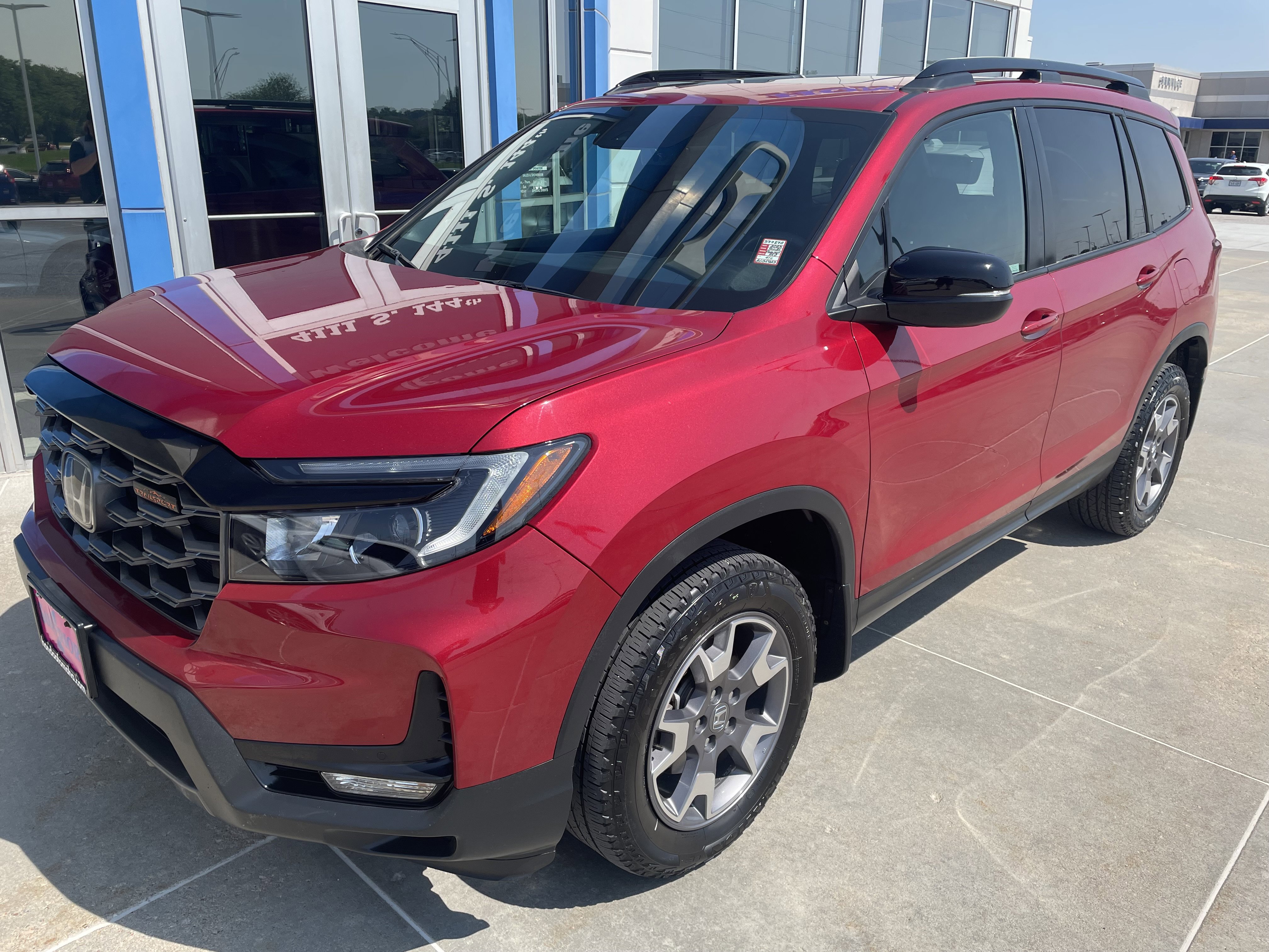Used 2023 Honda Passport TrailSport image 5