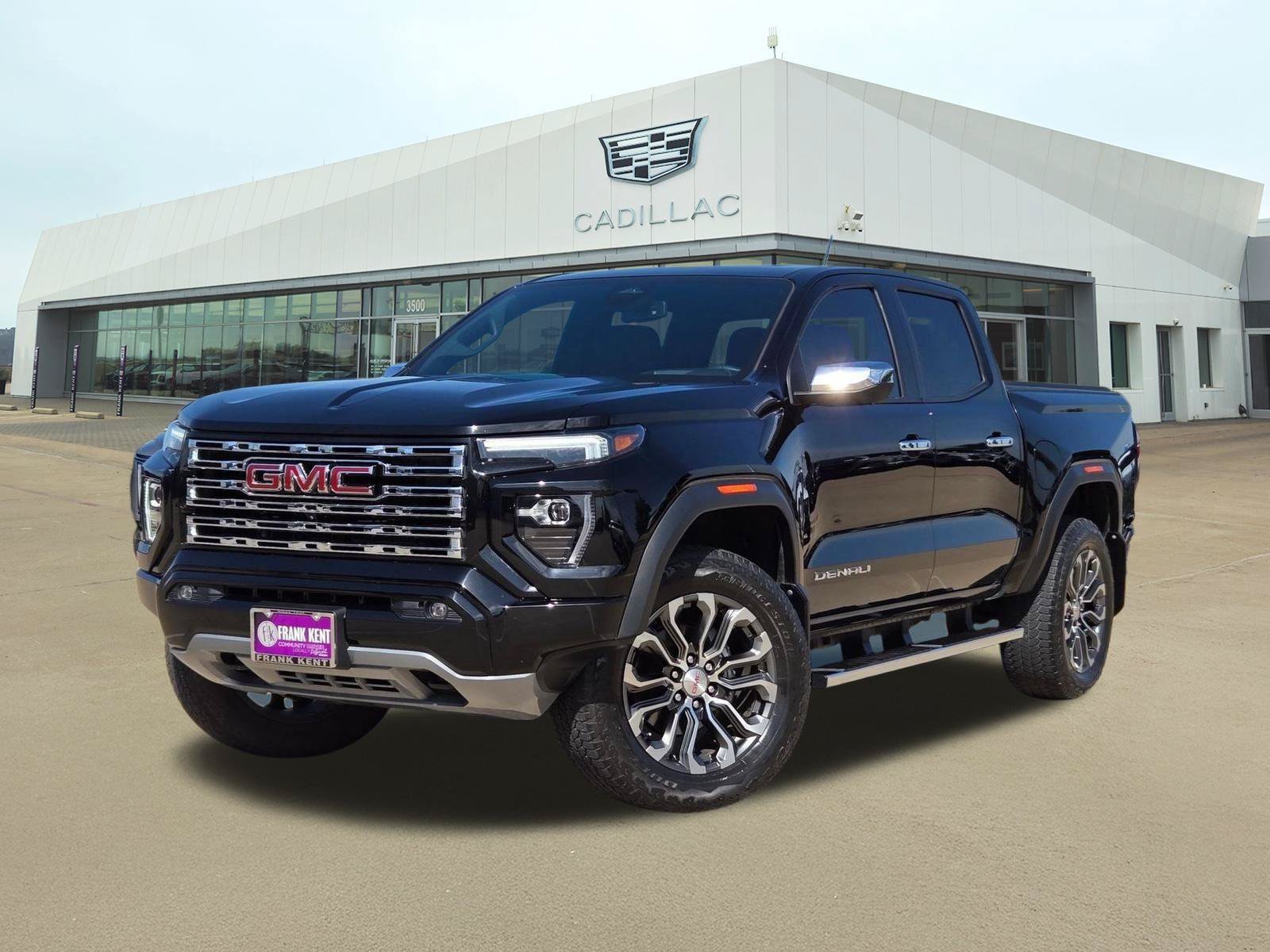 Used 2023 GMC Canyon Denali AWD/4WD image 1