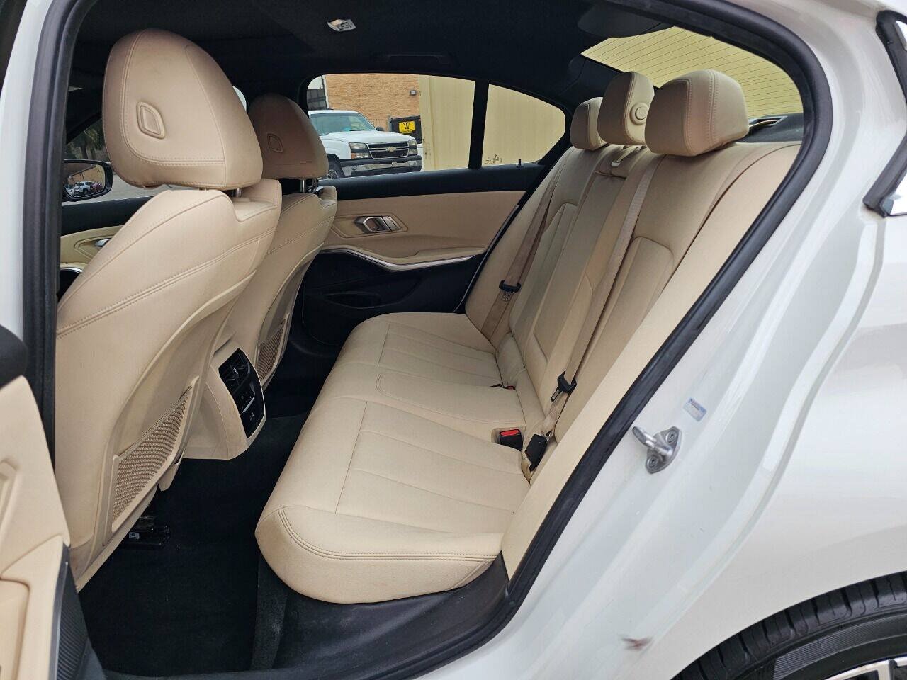 Used 2021 BMW 330i xDrive Sedan w/ Convenience Package AWD/4WD image 27