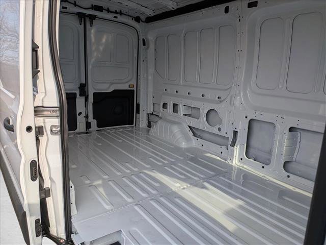 New 2026 Ford Transit 250 148 Medium Roof image 15