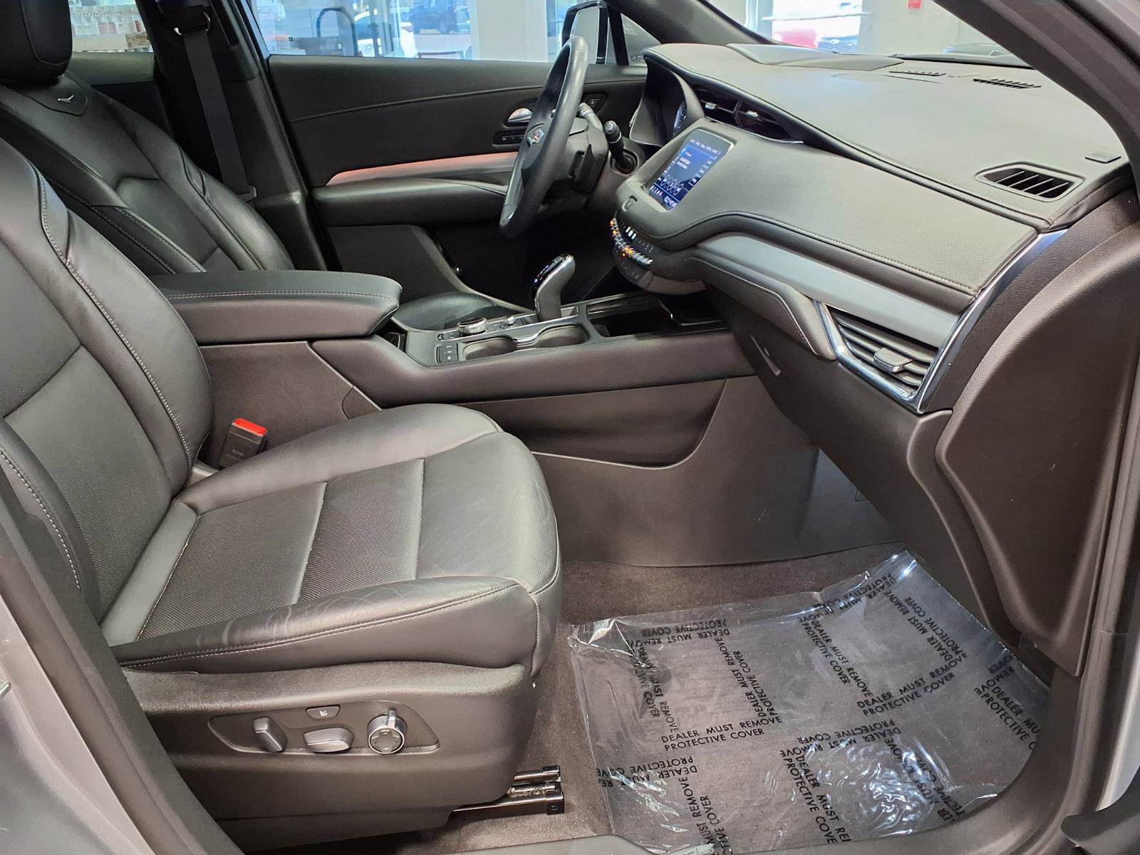Certified 2023 Cadillac XT4 Premium Luxury w/ Technology Package FWD image 10