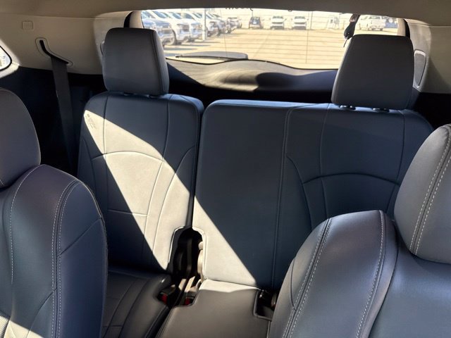 Used 2021 Buick Enclave Essence w/ Sport Touring Edition AWD/4WD image 30