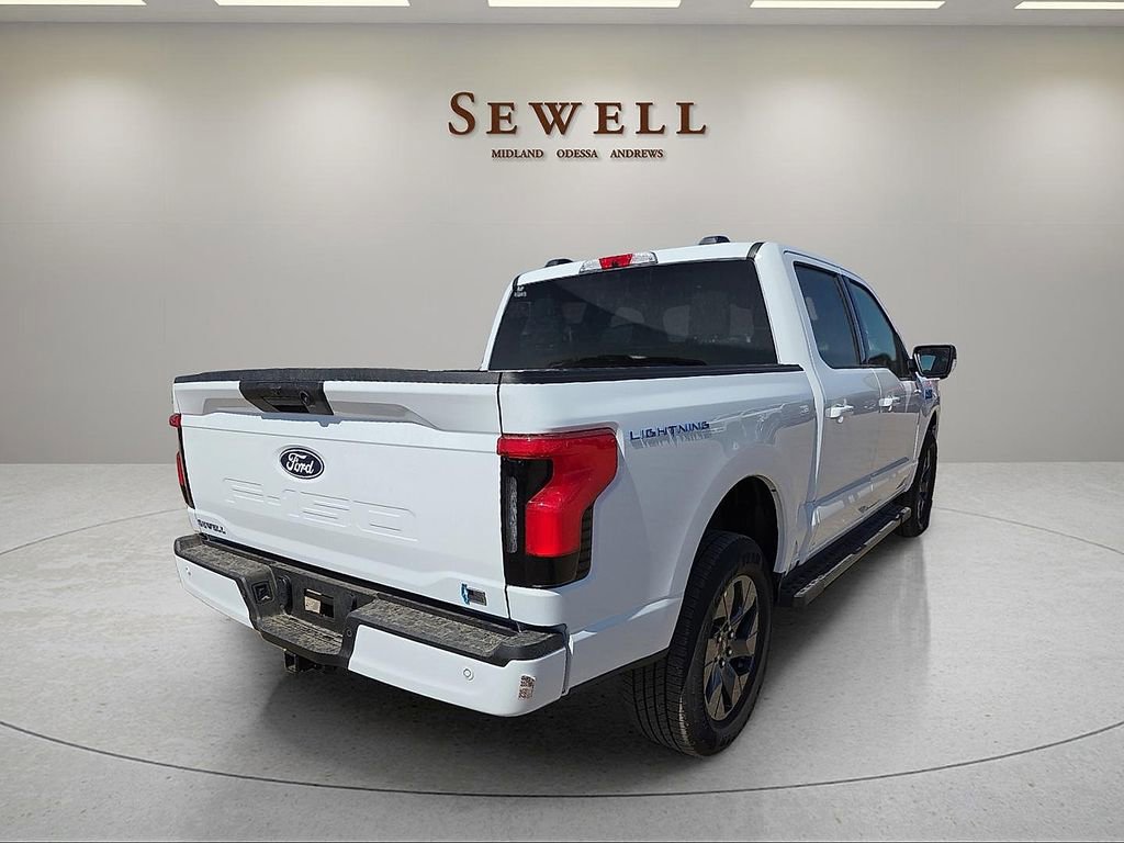 New 2025 Ford F150 Lightning Flash AWD/4WD image 4