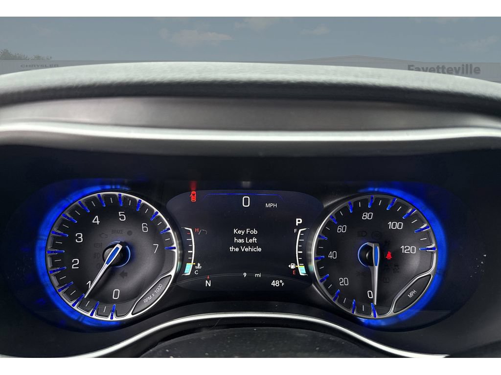 New 2026 Chrysler Pacifica Select image 13