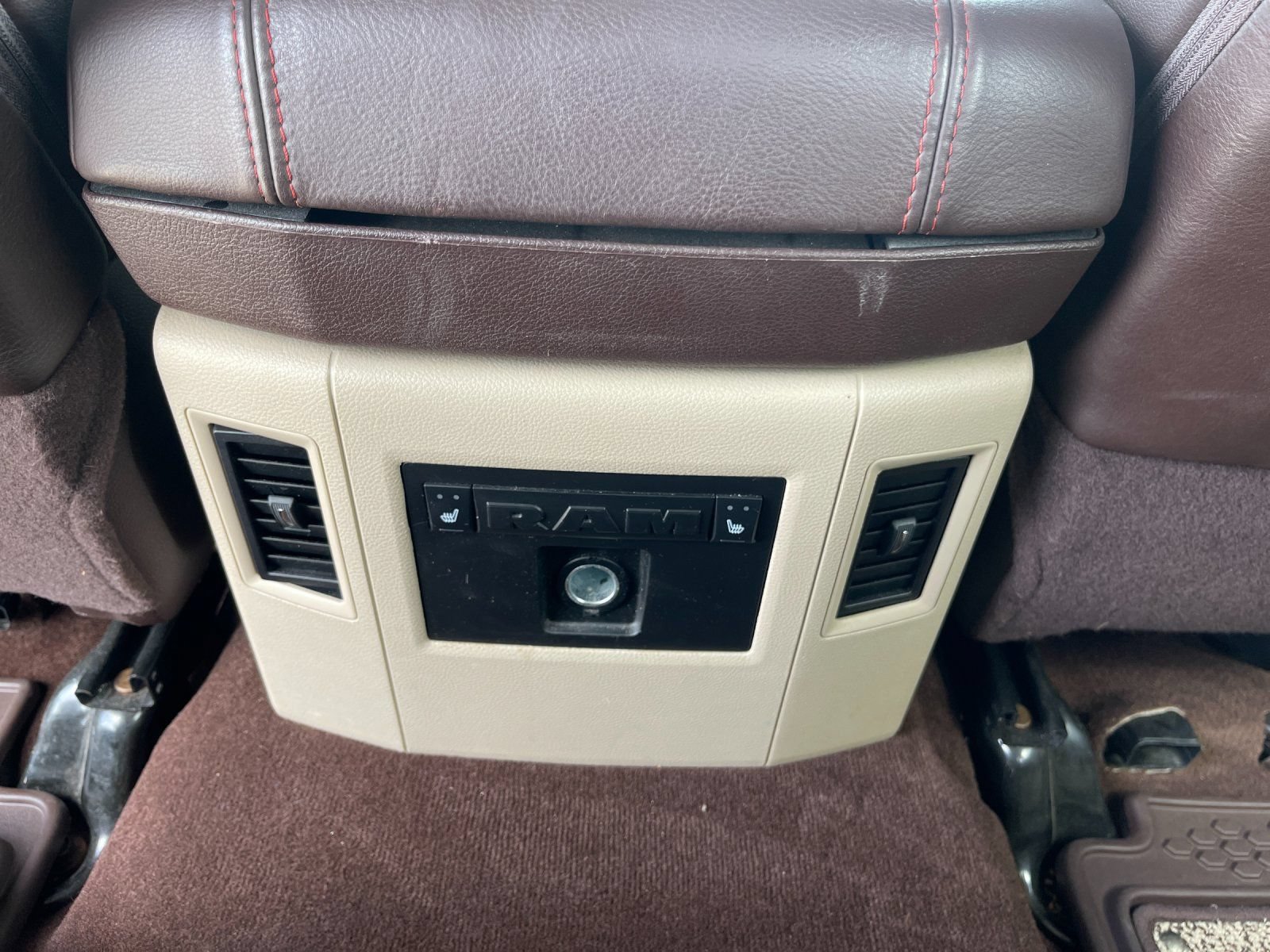 Used 2018 RAM 1500 Laramie Longhorn w/ Longhorn Special Edition AWD/4WD image 14