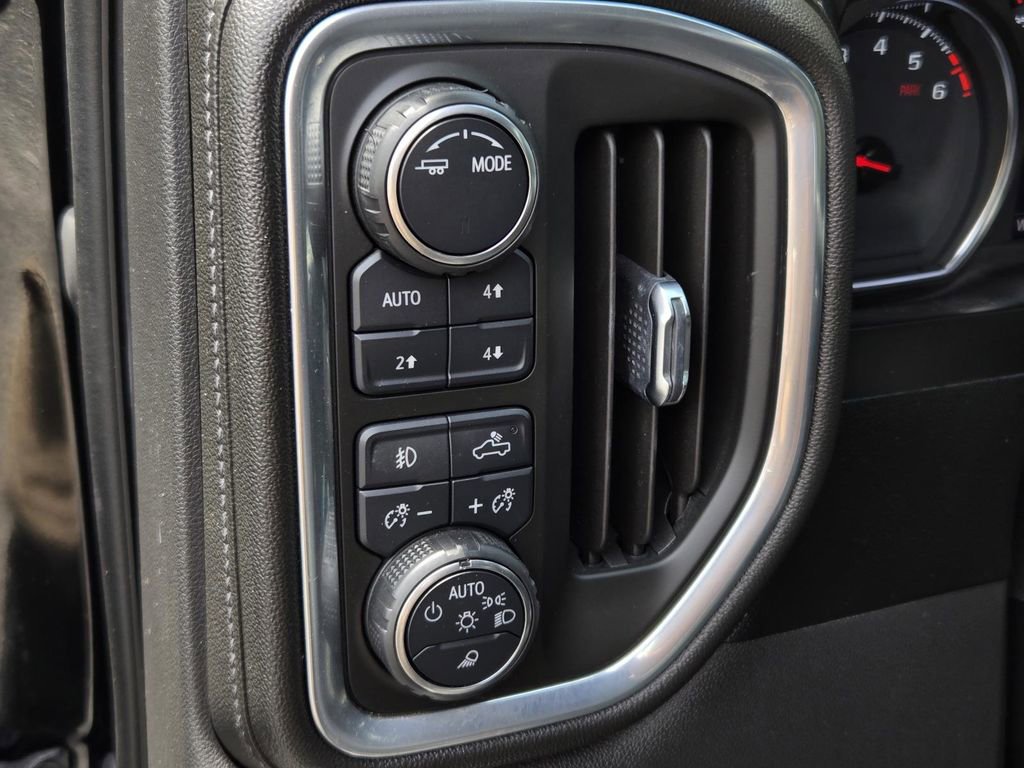 Used 2021 Chevrolet Silverado 1500 LT Trail Boss w/ Convenience Package II AWD/4WD image 19