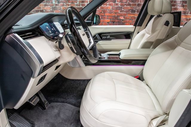 Used 2024 Land Rover Range Rover Long Wheelbase Autobiography AWD/4WD image 19