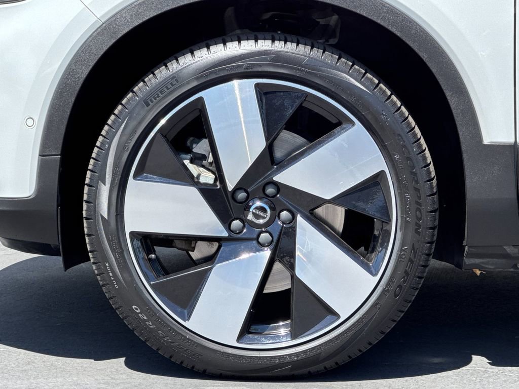 Certified 2023 Volvo C40 P8 Recharge Ultimate image 24