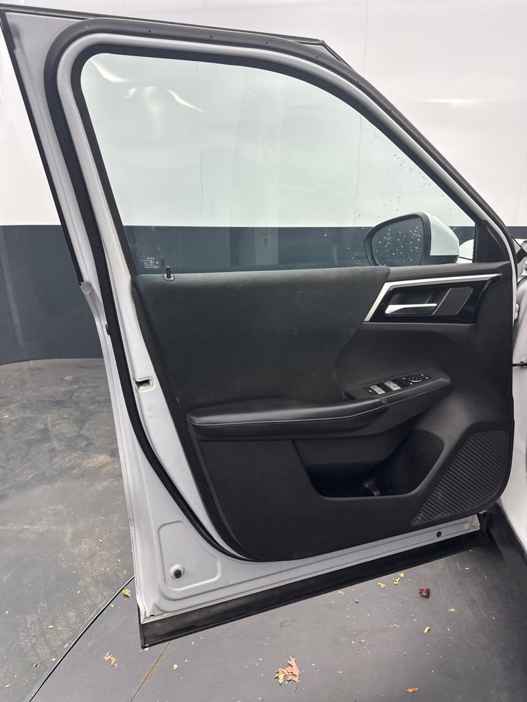 Used 2022 Mitsubishi Outlander ES image 15