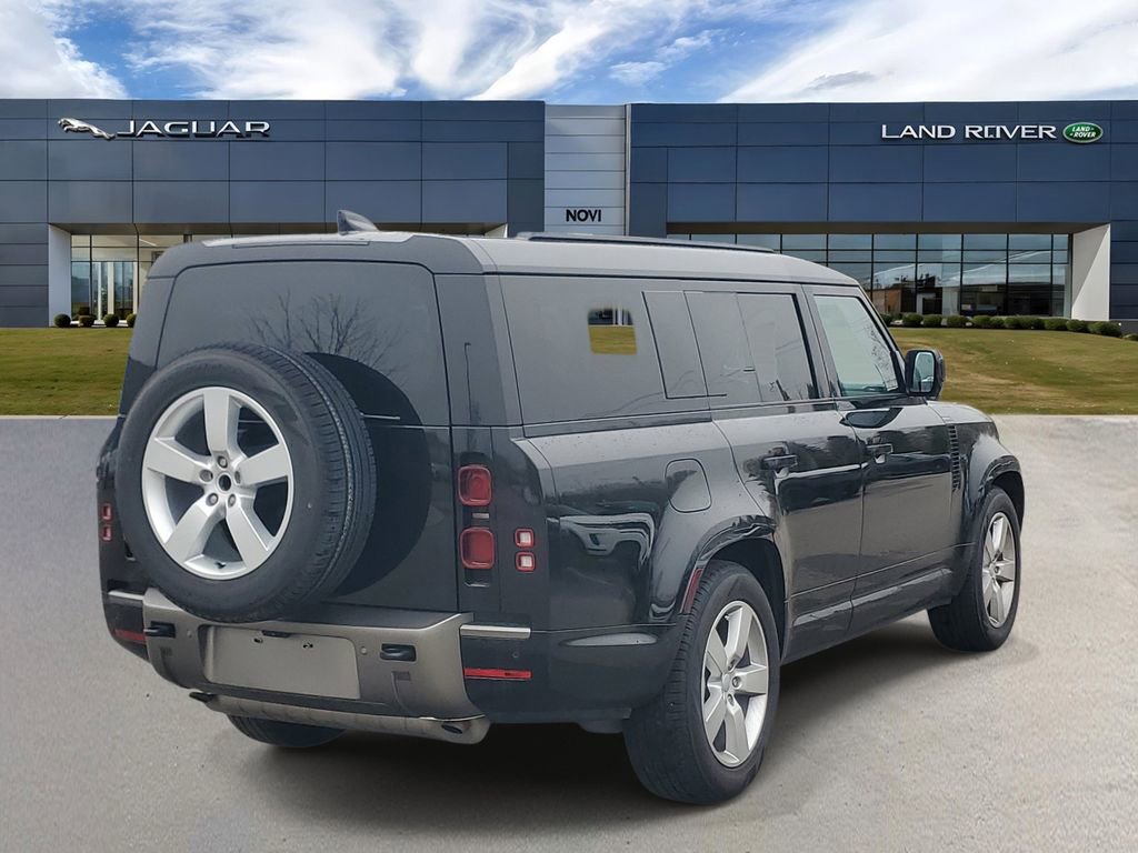 Certified 2025 Land Rover Defender 130 X-Dynamic SE AWD/4WD image 3