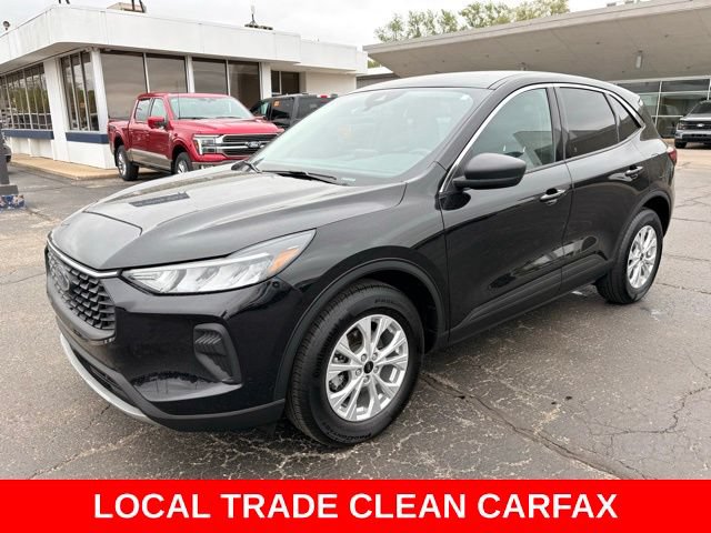 Used 2023 Ford Escape Active AWD/4WD image 1