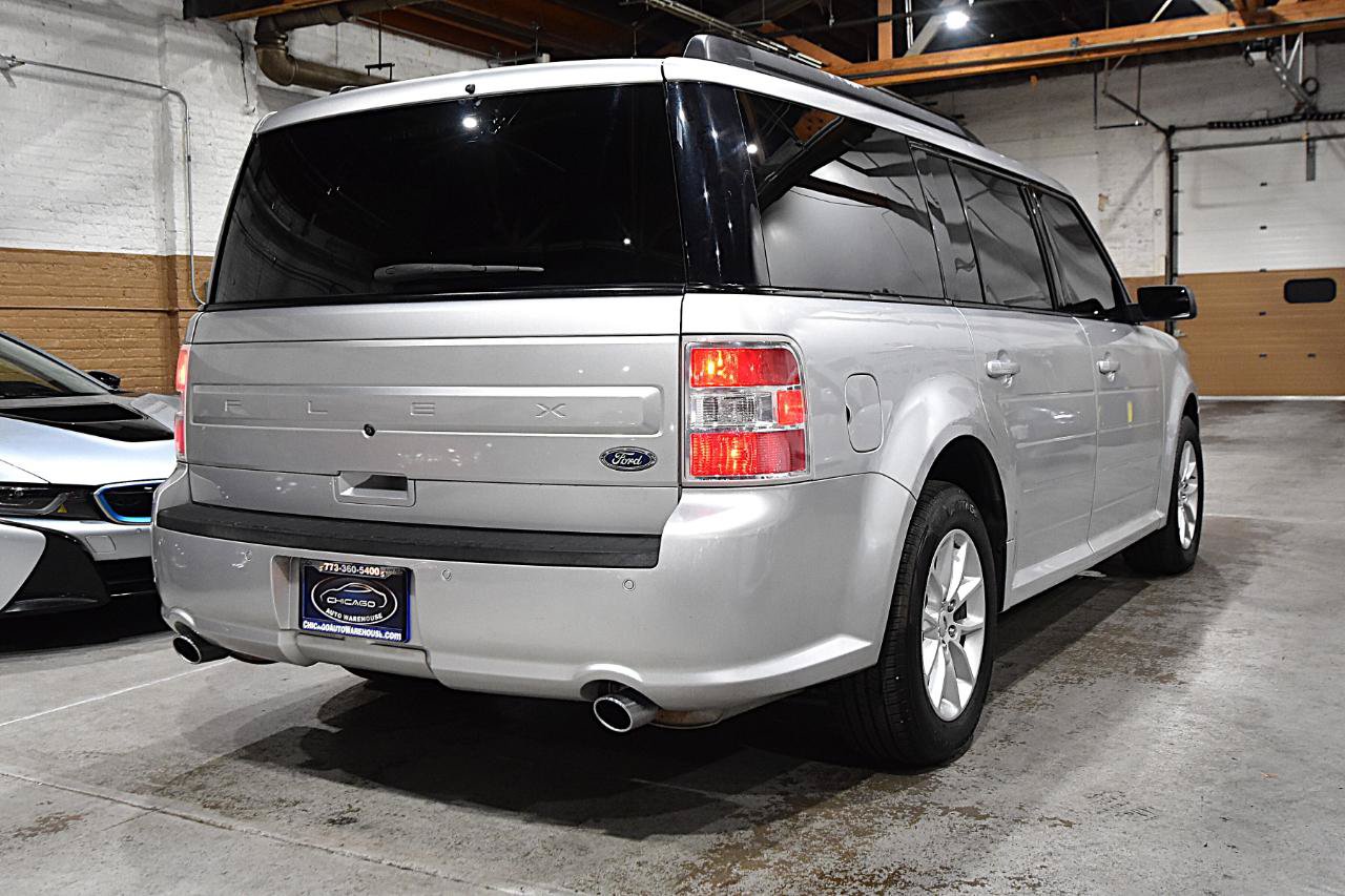Used 2018 Ford Flex SE FWD image 4