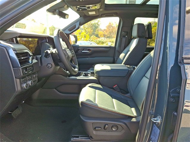 New 2026 GMC Yukon AT4 w/ AT4 Premium Plus Package image 9