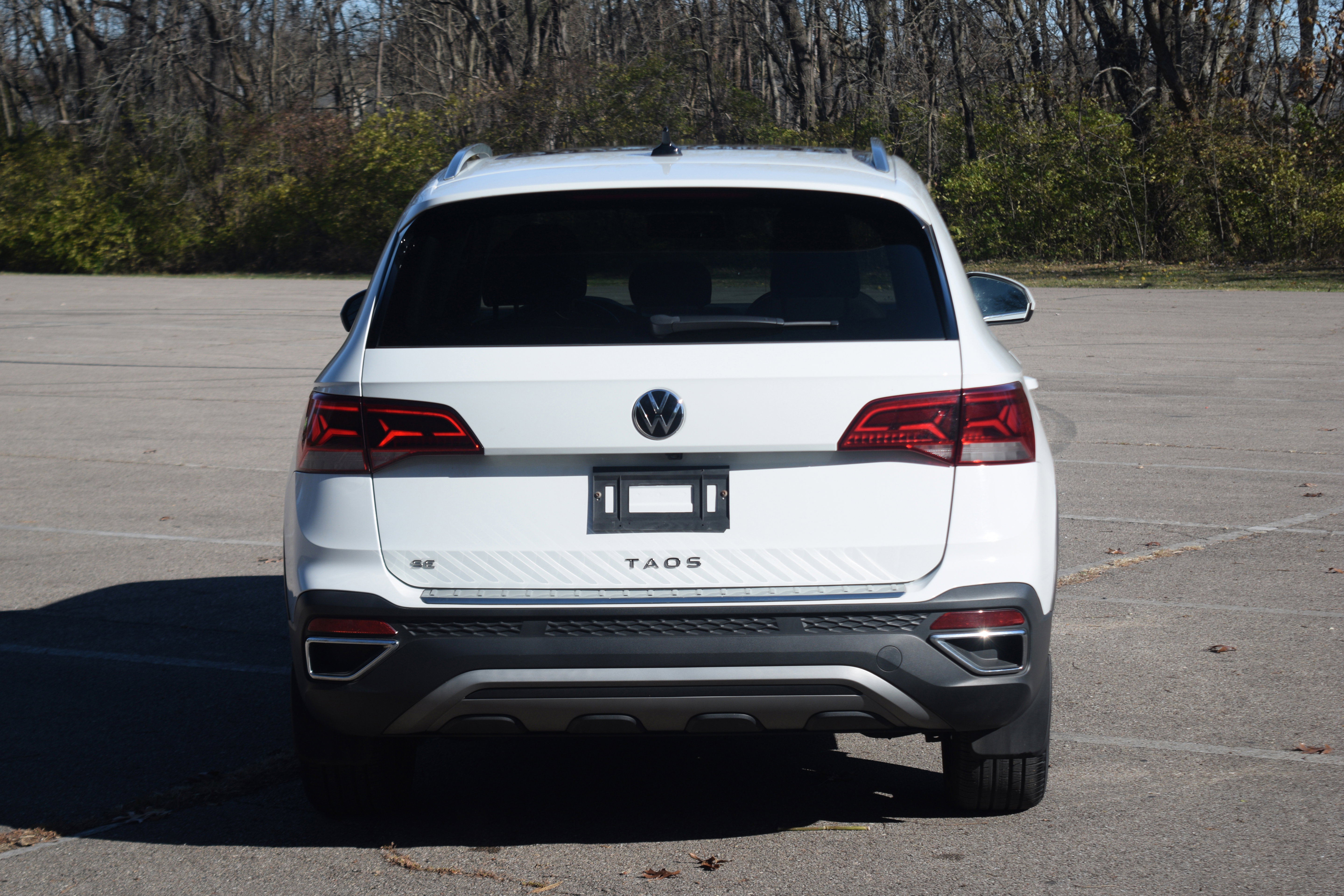 Used 2022 Volkswagen Taos SE w/ Panoramic Sunroof Package image 25