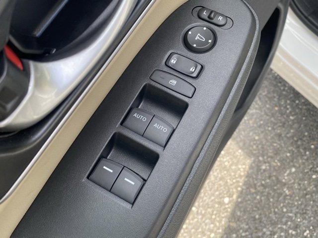 Used 2022 Honda CR-V Touring image 13