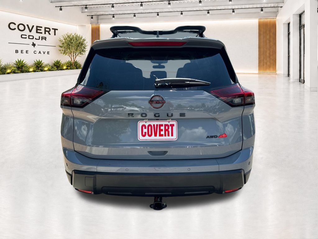 Used 2025 Nissan Rogue SV AWD/4WD image 10