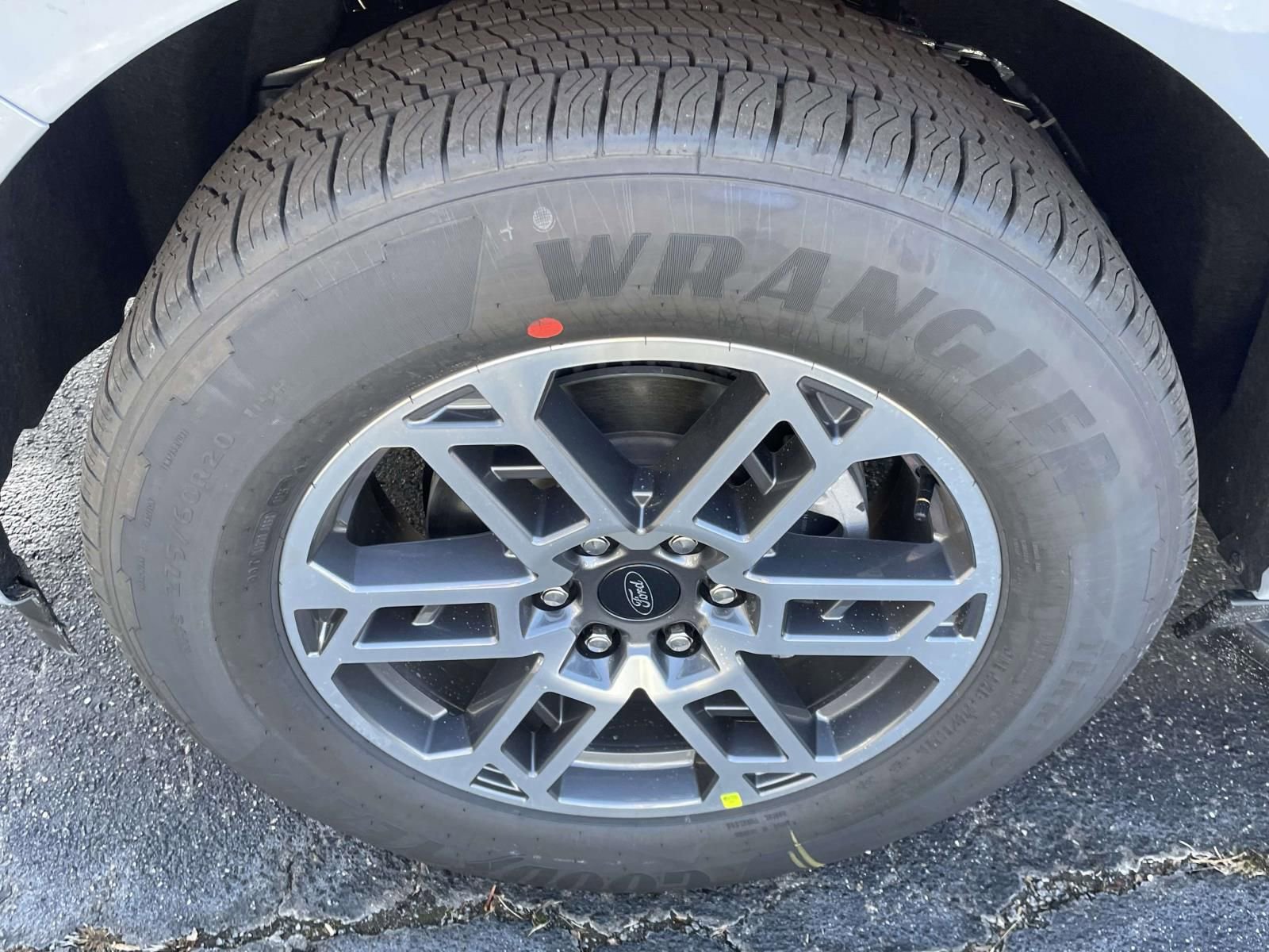 New 2026 Ford Expedition Active image 7