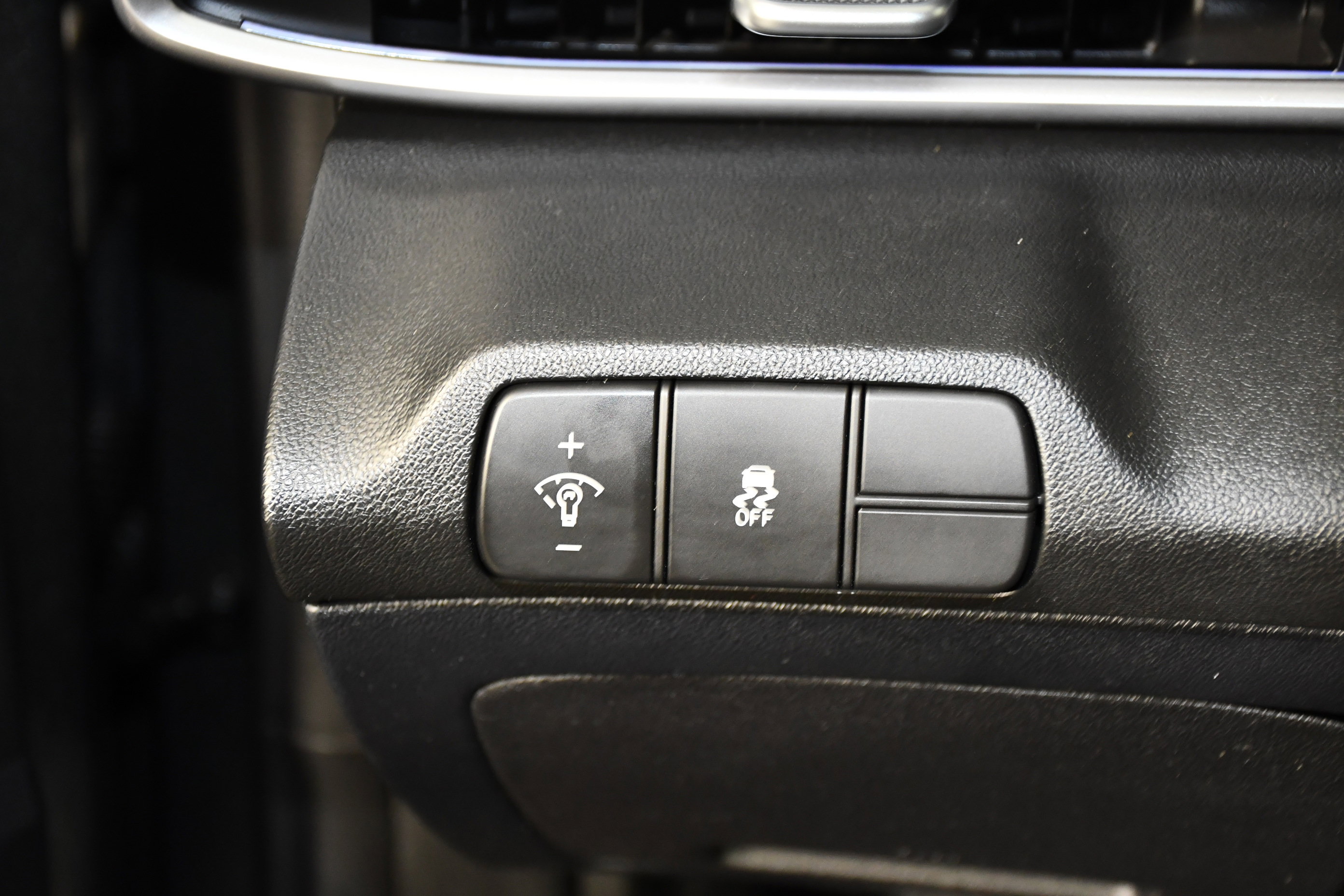 Used 2024 Hyundai Elantra SEL FWD image 35