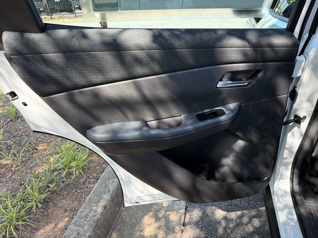 New 2026 Nissan Leaf Platinum+ FWD image 24
