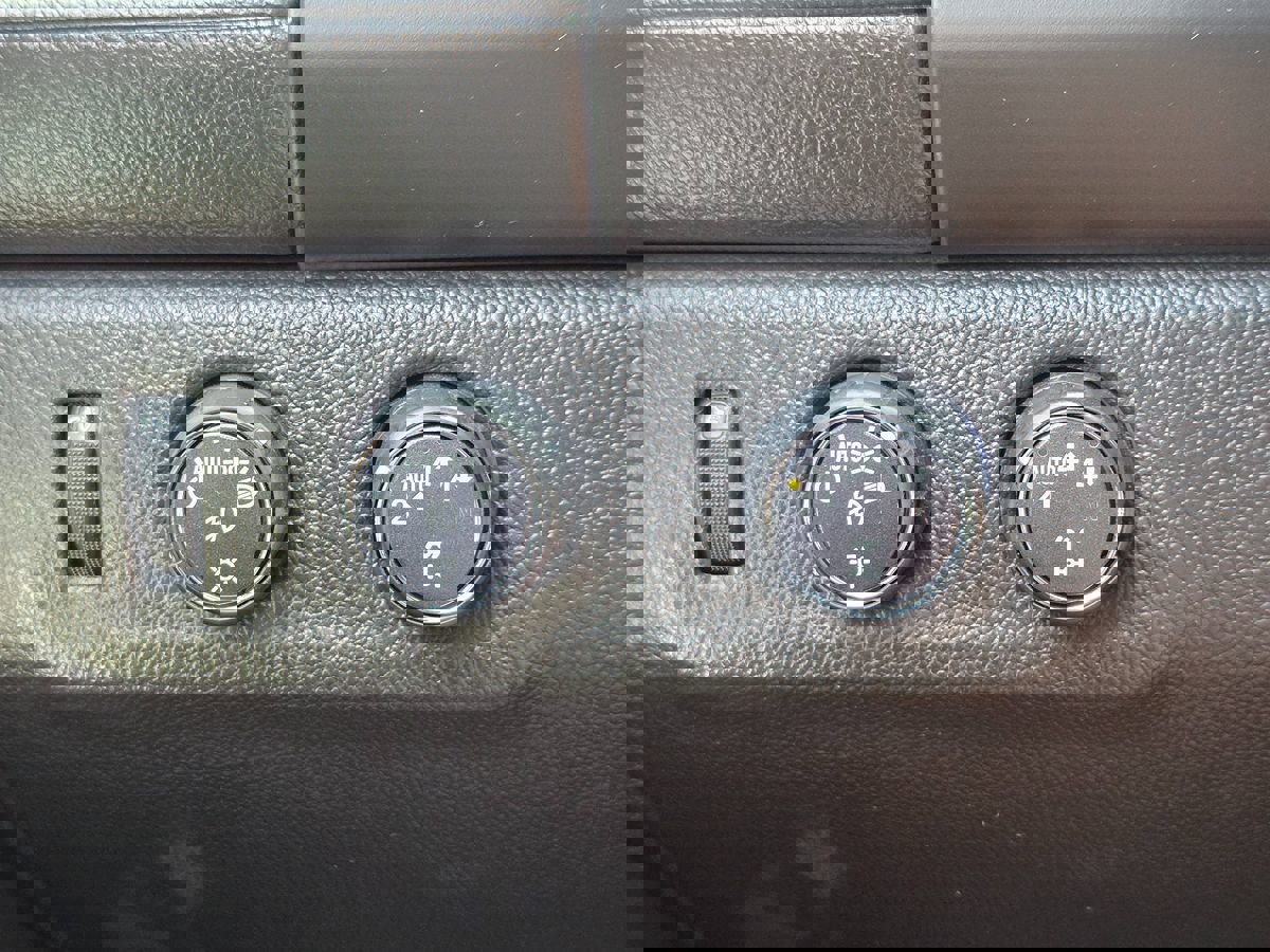 Used 2018 GMC Canyon SLE w/ SLE Convenience Package image 41