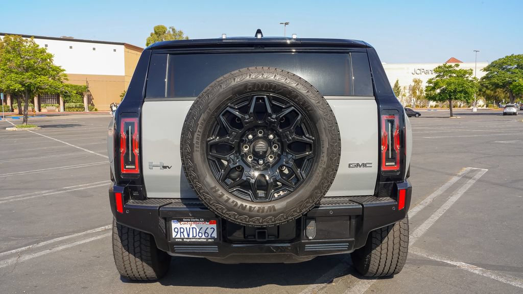 Used 2025 GMC Hummer EV 2X w/ LPO, Cargo Utility Package AWD/4WD image 15