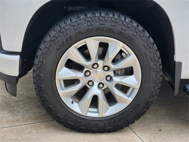 Used 2021 Chevrolet Silverado 1500 Custom RWD image 16