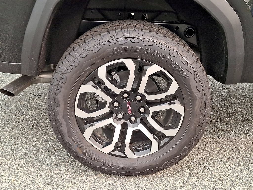 New 2026 GMC Canyon AT4 w/ Nightfall Essentials Package AWD/4WD image 5