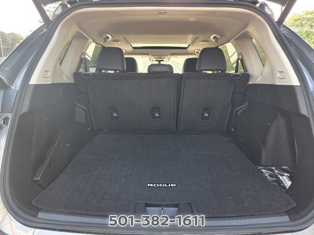Used 2026 Nissan Rogue Dark Armor FWD image 17