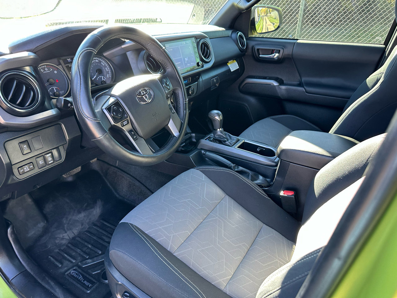 Used 2023 Toyota Tacoma TRD Off-Road image 11