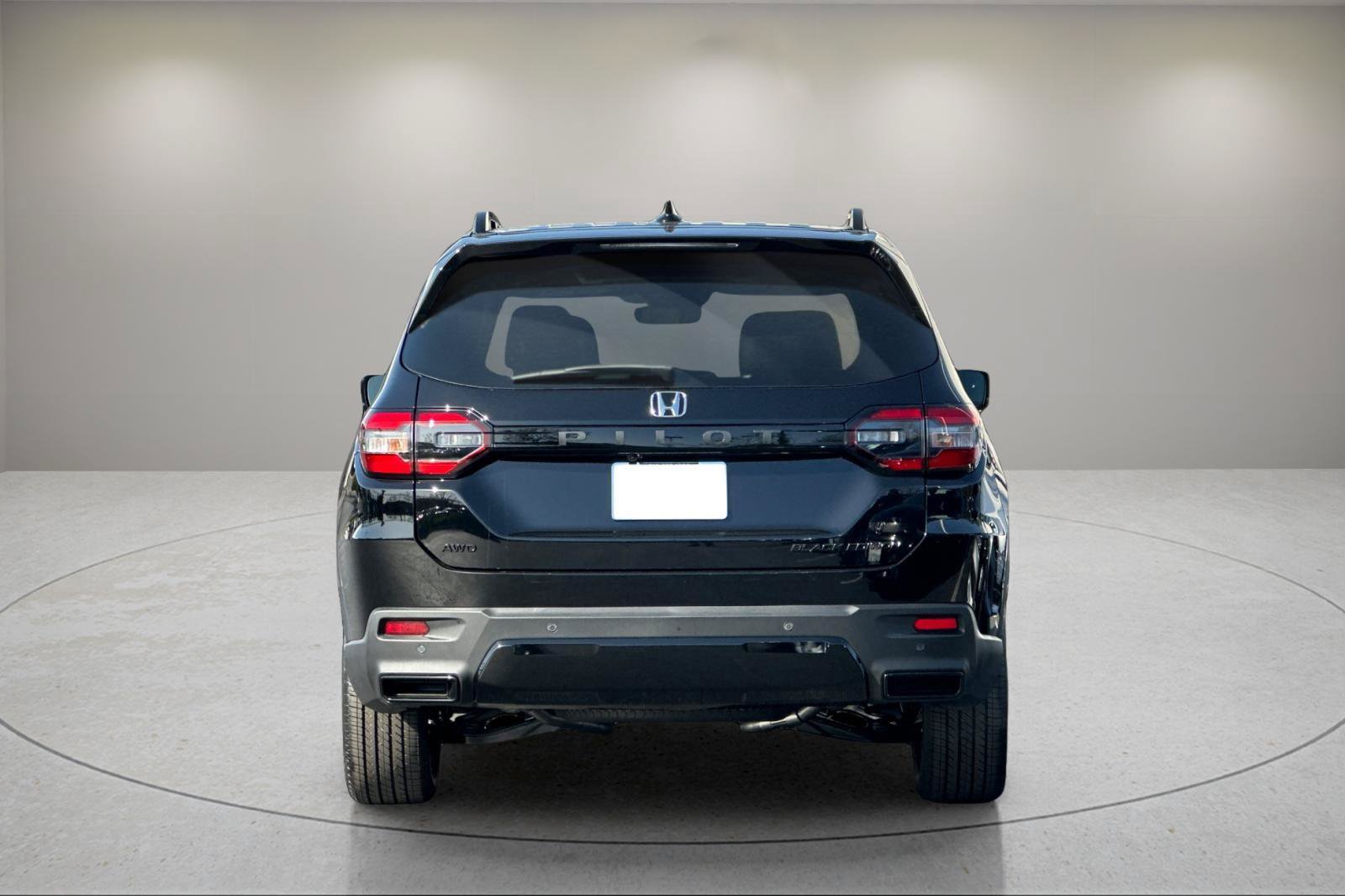 New 2026 Honda Pilot Black Edition image 4