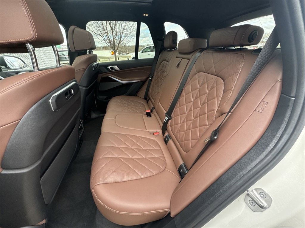 Used 2024 BMW X5 xDrive50e w/ Premium Package image 24