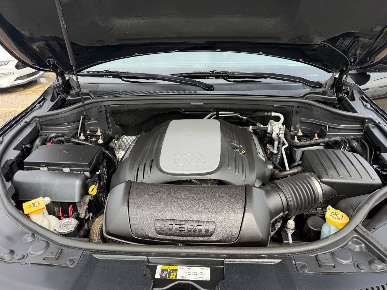 Used 2018 Dodge Durango R/T w/ Technology Group AWD/4WD image 9